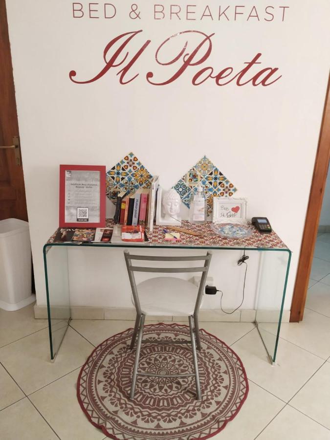 B&B Il Poeta Palermo Luaran gambar