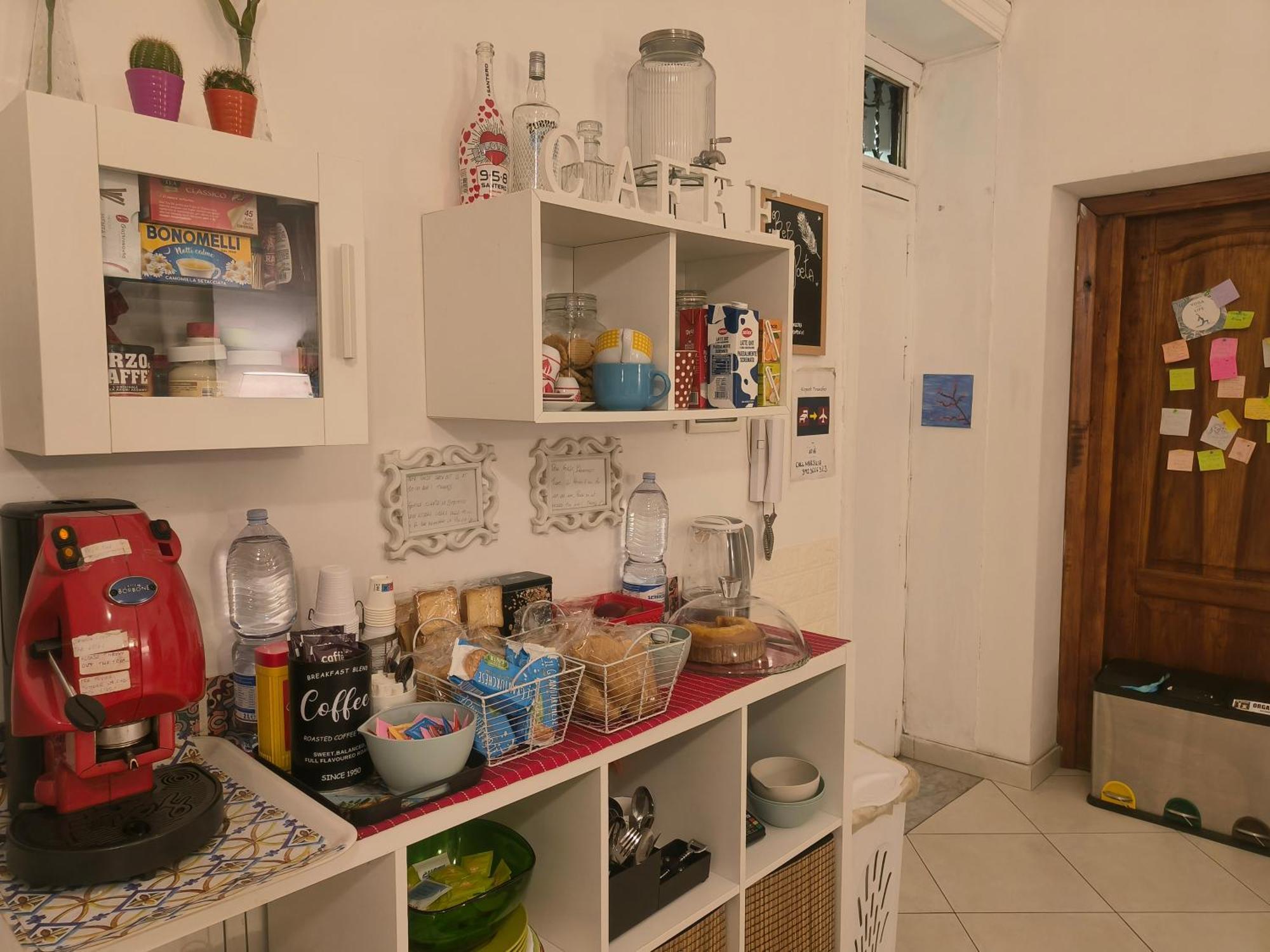 B&B Il Poeta Palermo Luaran gambar