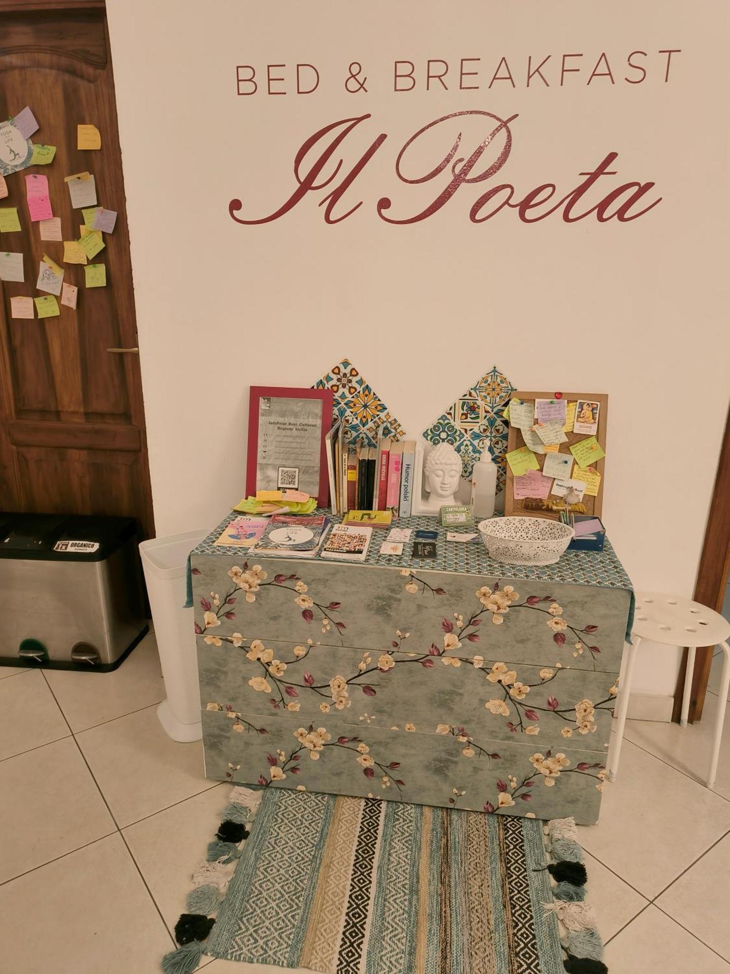 B&B Il Poeta Palermo Luaran gambar