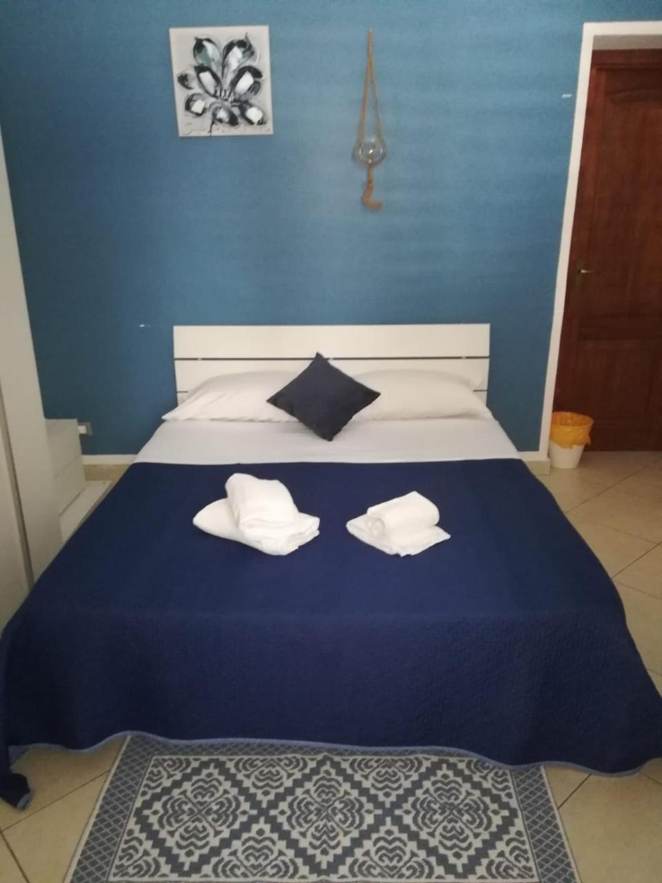 B&B Il Poeta Palermo Luaran gambar